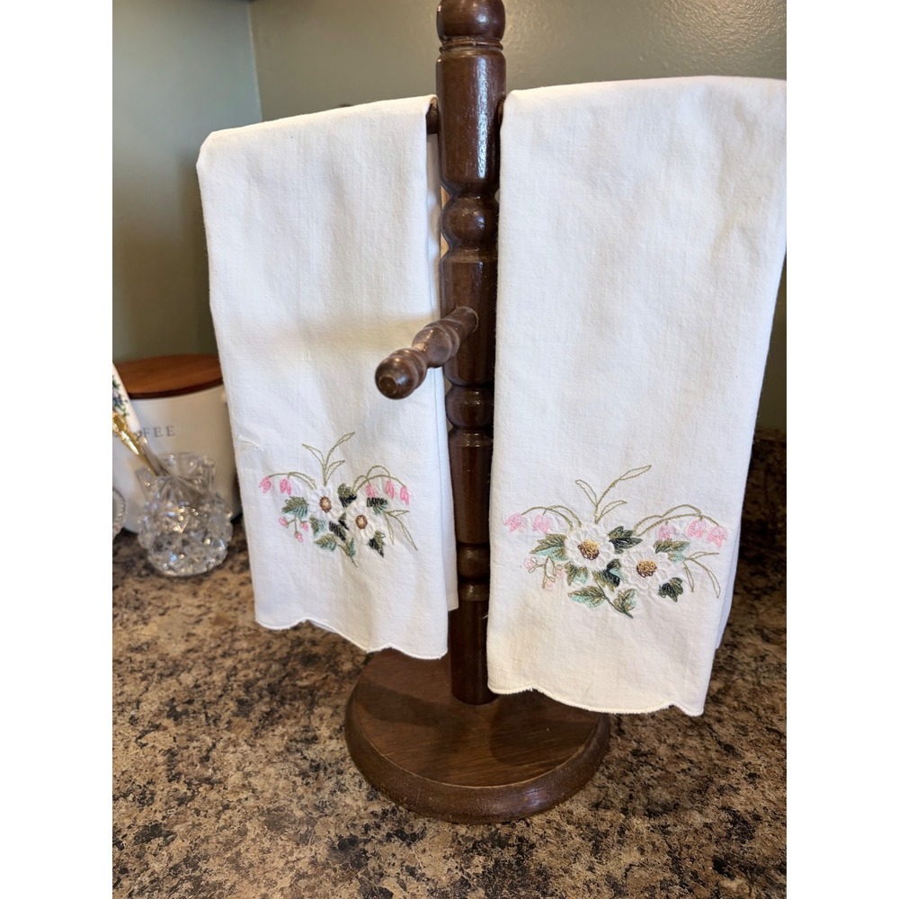 Vintage Embroidered Tea Towels Set | White Floral Linen Towels